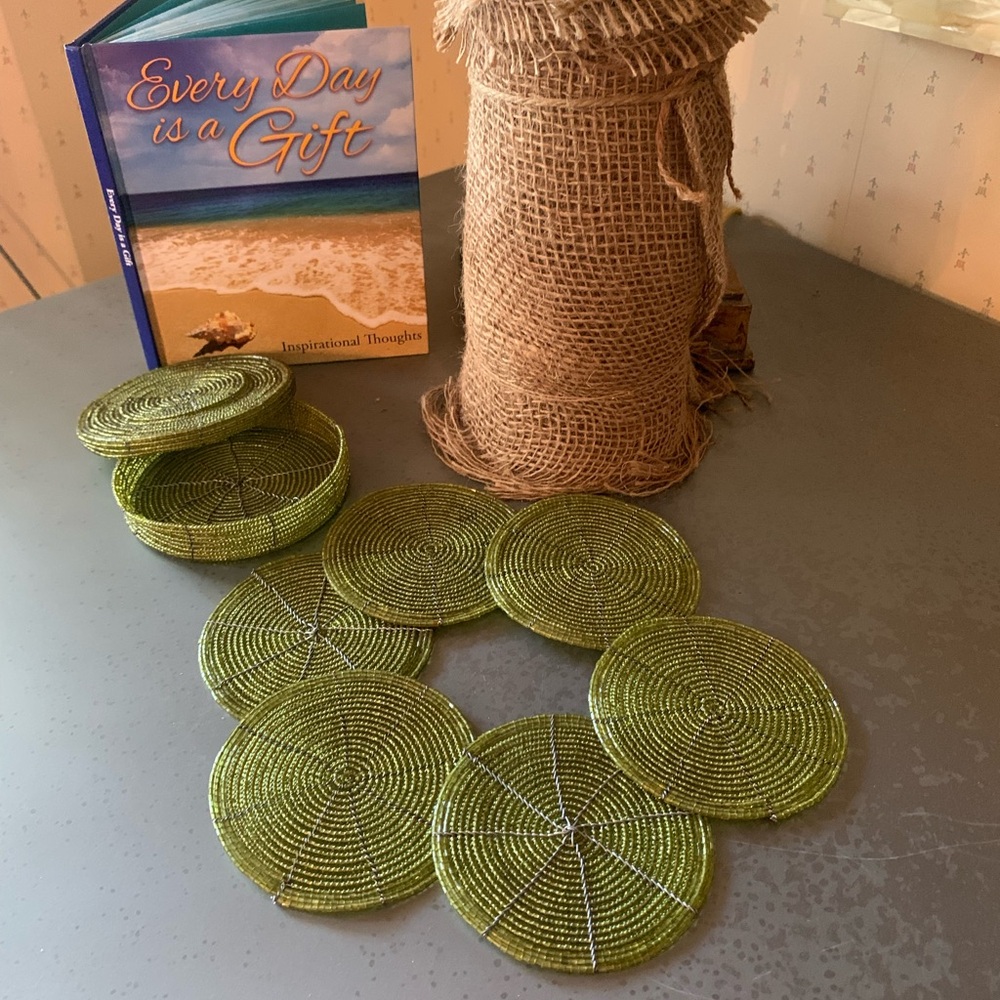 Pier1, 6 round handmade GREEN beaded coasters with beaded case. 4 inches around.